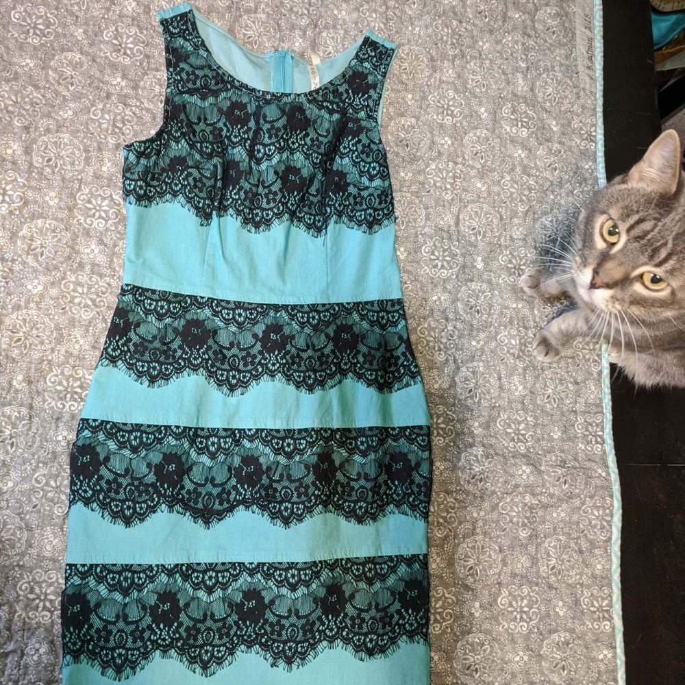 EUC Aqua & Black Lace BodyCon Mini Dress